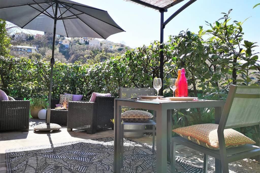 Charmant 2 pièces + terrasse entouré de verdure Vence Exterior foto